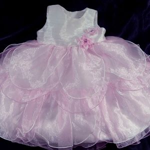 Beautiful Toddler Girls Party Dress Size 24 Months